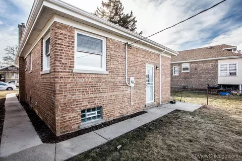 1226 W 95th Pl, Chicago, IL 60643 photo 16