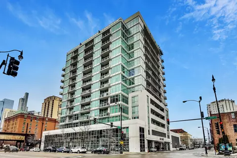 50 E 16th St #1002, Chicago, IL 60616