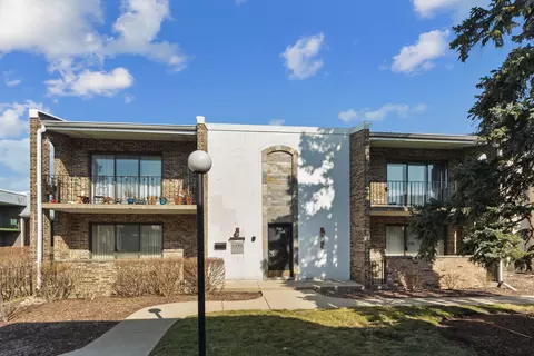 9810 S Karlov Ave #B, Oak Lawn, IL 60453