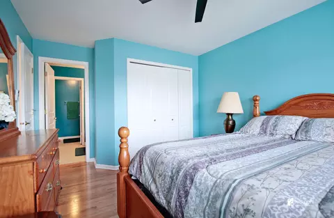 Bedroom - 1445 Sutton Pl, Gurnee, IL 60031 photo 3 of 6