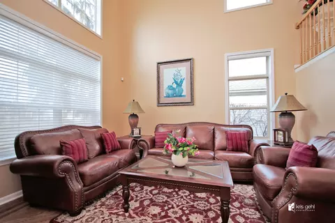 Living - 1445 Sutton Pl, Gurnee, IL 60031 photo 1 of 8