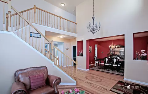 Entry Way - 1445 Sutton Pl, Gurnee, IL 60031 photo 1 of 3