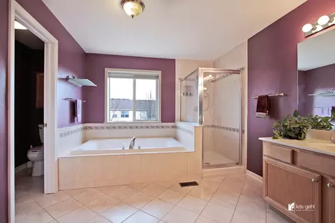 Bath - 1445 Sutton Pl, Gurnee, IL 60031 photo 2 of 5