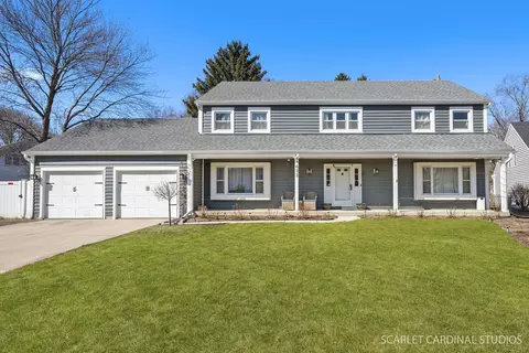 633 Buttonwood Cir, Naperville, IL 60540