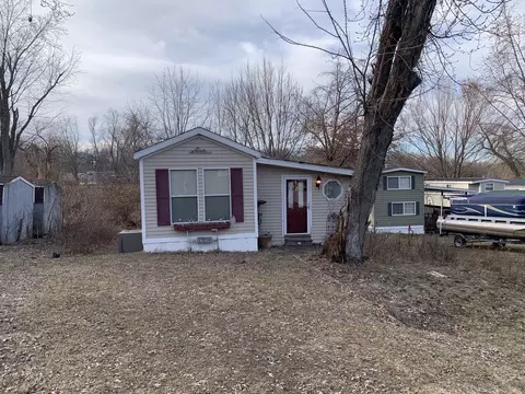 2339 Woodhaven, Sublette, IL 61367