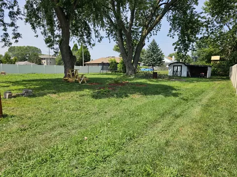 Exterior - 4838 135th St, Crestwood, IL 60445 photo 8 of 10