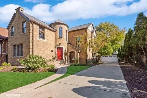7109 N Keating Ave, Lincolnwood, IL 60712