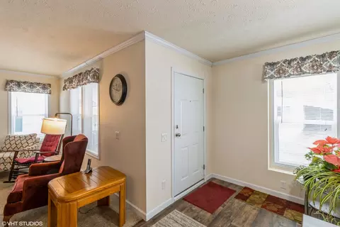292 Bayview Rd, Elgin, IL 60123 photo 3
