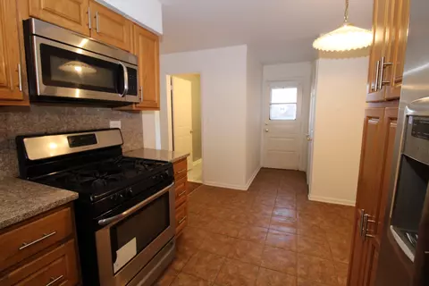 Kitchen - 3801 W Devon Ave, Chicago, IL 60659 photo 2 of 2