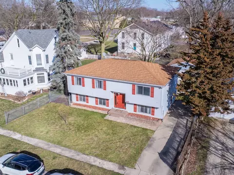 433 N Gage St, Somonauk, IL 60552