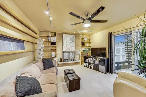 Living - 1070 Durham Dr, Wheaton, IL 60189 photo 4 of 4