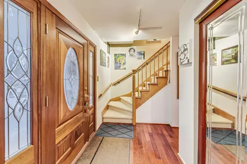 Entry Way - 1070 Durham Dr, Wheaton, IL 60189 photo 2 of 2