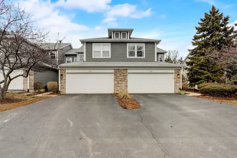 112 Tanglewood Dr, Glen Ellyn, IL 60137
