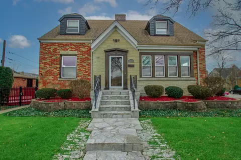 6622 W Henderson St, Chicago, IL 60634