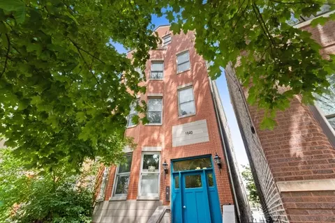 1640 W Berwyn Ave #3, Chicago, IL 60640