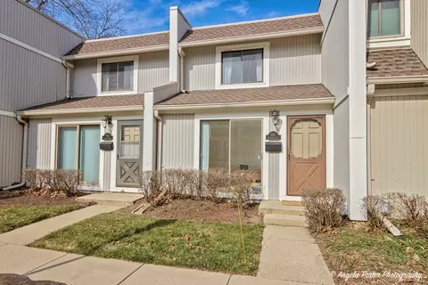 567 Ziegler Dr, Grayslake, IL 60030