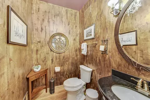 Bath - 1297 Prestwick Ln, Itasca, IL 60143 photo 1 of 7