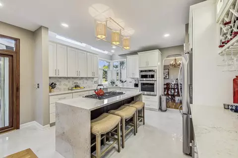 Kitchen - 1297 Prestwick Ln, Itasca, IL 60143 photo 1 of 4