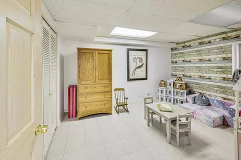 Dining - 1297 Prestwick Ln, Itasca, IL 60143 photo 4 of 4