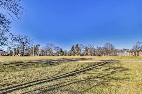 Exterior - 1297 Prestwick Ln, Itasca, IL 60143 photo 8 of 8
