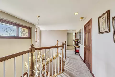 Entry Way - 1297 Prestwick Ln, Itasca, IL 60143 photo 3 of 4