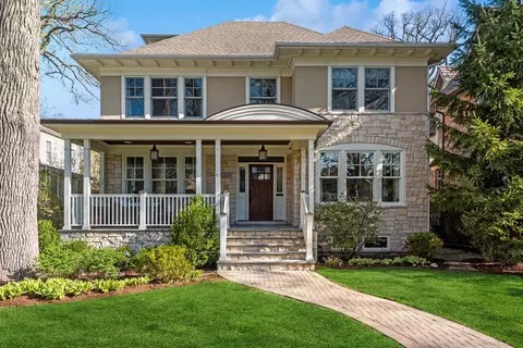 1224 Gregory Ave, Wilmette, IL 60091