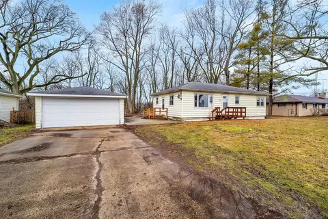 Exterior - 85 N Forrest Dr, Mazon, IL 60444 photo 5 of 9