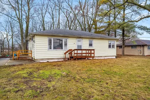 85 N Forrest Dr, Mazon, IL 60444