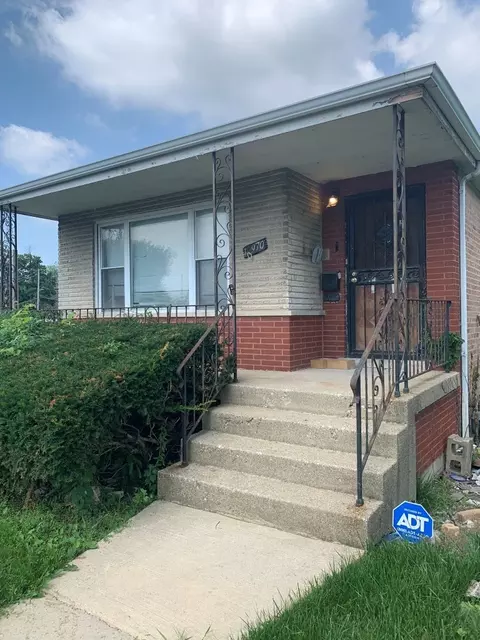 11012 S Vincennes Ave, Chicago, IL 60643