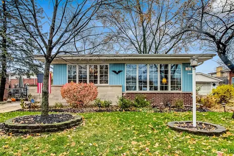 54 E Arquilla Dr, Chicago Heights, IL 60411