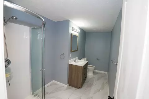Bath - 3089 Blue Heron Rd, Normal, IL 61761 photo 5 of 10