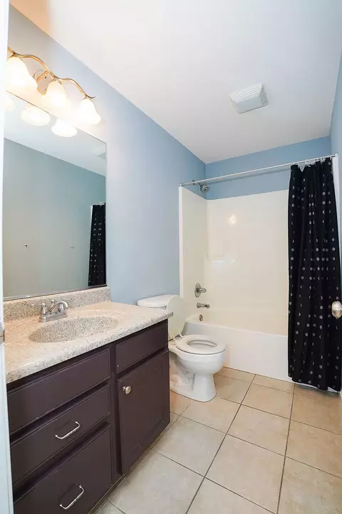 Bath - 3089 Blue Heron Rd, Normal, IL 61761 photo 10 of 10