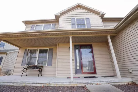 Exterior - 3089 Blue Heron Rd, Normal, IL 61761 photo 4 of 10