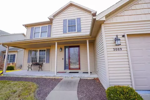 Exterior - 3089 Blue Heron Rd, Normal, IL 61761 photo 5 of 10