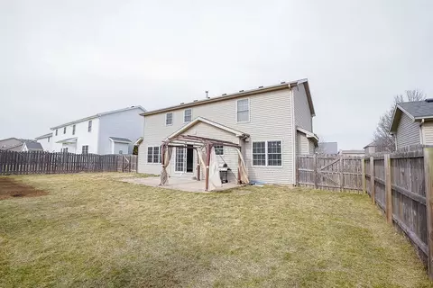 Exterior - 3089 Blue Heron Rd, Normal, IL 61761 photo 8 of 10