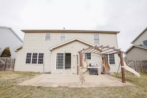 Exterior - 3089 Blue Heron Rd, Normal, IL 61761 photo 9 of 10