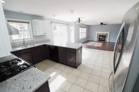 Kitchen - 3089 Blue Heron Rd, Normal, IL 61761 photo 2 of 9