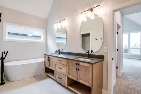 Bath - 26208 W Stewart Ridge Dr, Plainfield, IL 60585 photo 2 of 5