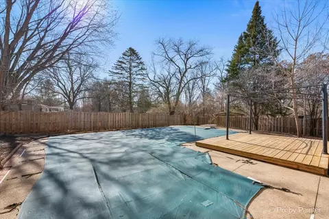 Exterior - 413 Schuett St, Algonquin, IL 60102 photo 12 of 12