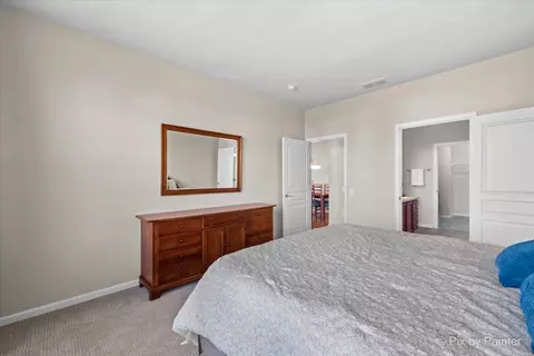 Bedroom - 2745 Beacon Point Cir, Elgin, IL 60124 photo 2 of 4