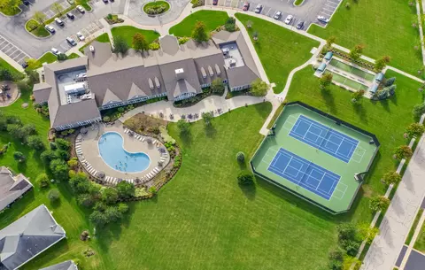 Exterior - 2745 Beacon Point Cir, Elgin, IL 60124 photo 11 of 11