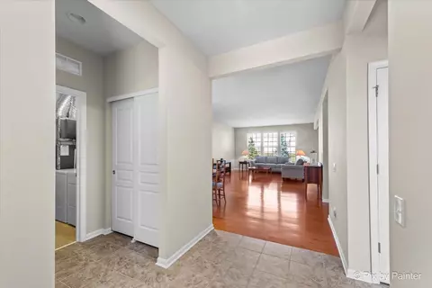Entry Way - 2745 Beacon Point Cir, Elgin, IL 60124 photo 3 of 3