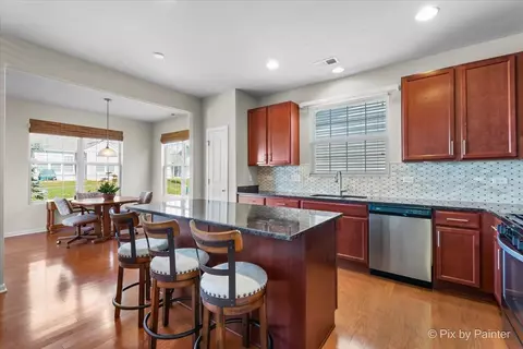 Kitchen - 2745 Beacon Point Cir, Elgin, IL 60124 photo 1 of 4