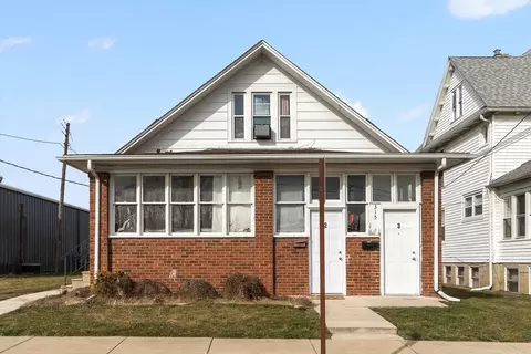 315 N 7th St, Dekalb, IL 60115