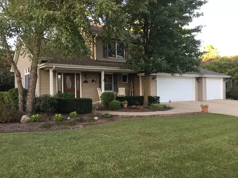 1215 Berkley Rd, Lake Zurich, IL 60047