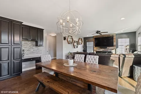 Dining - 4045 Conifer Dr, Elgin, IL 60124 photo 3 of 4