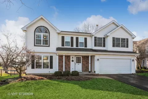 1186 Brookstone Dr, Carol Stream, IL 60188
