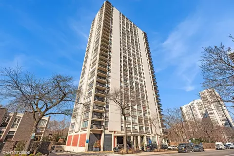 1355 N Sandburg Ter #2402D, Chicago, IL 60610