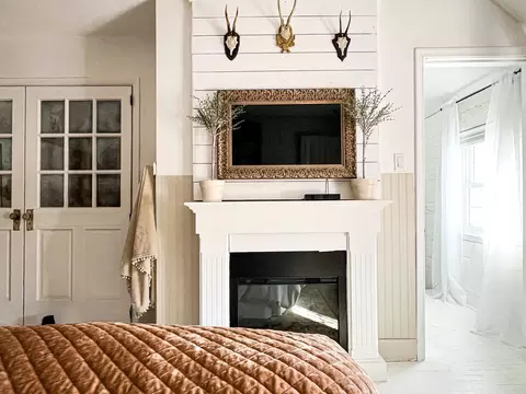 Bedroom - 304 E Main St, Cary, IL 60013 photo 1 of 3