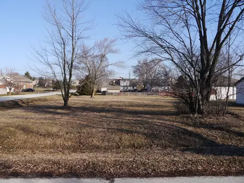 9318 Pleasant Ave, Tinley Park, IL 60487